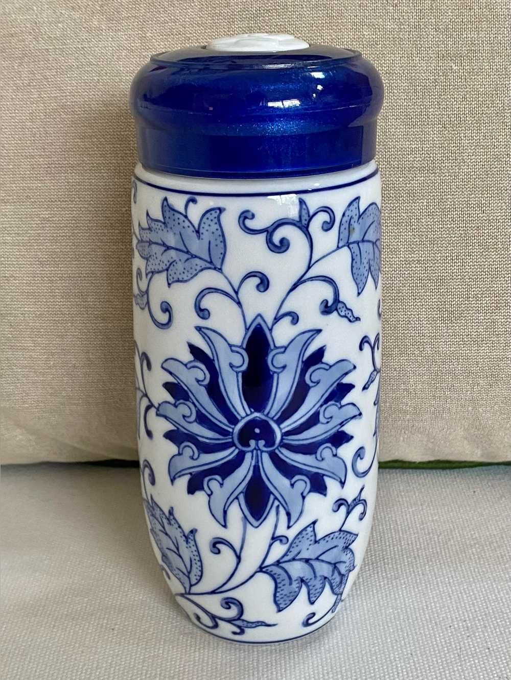 Teavana Chinoiserie Blue White Porcelain Tumbler Thermos Loose Leaf Tea w Lid 7”